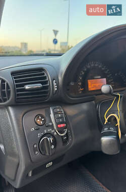 Седан Mercedes-Benz C-Class 2001 в 
