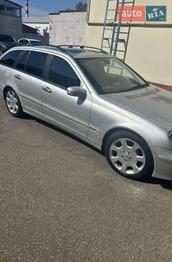 Универсал Mercedes-Benz C-Class 2004 в 