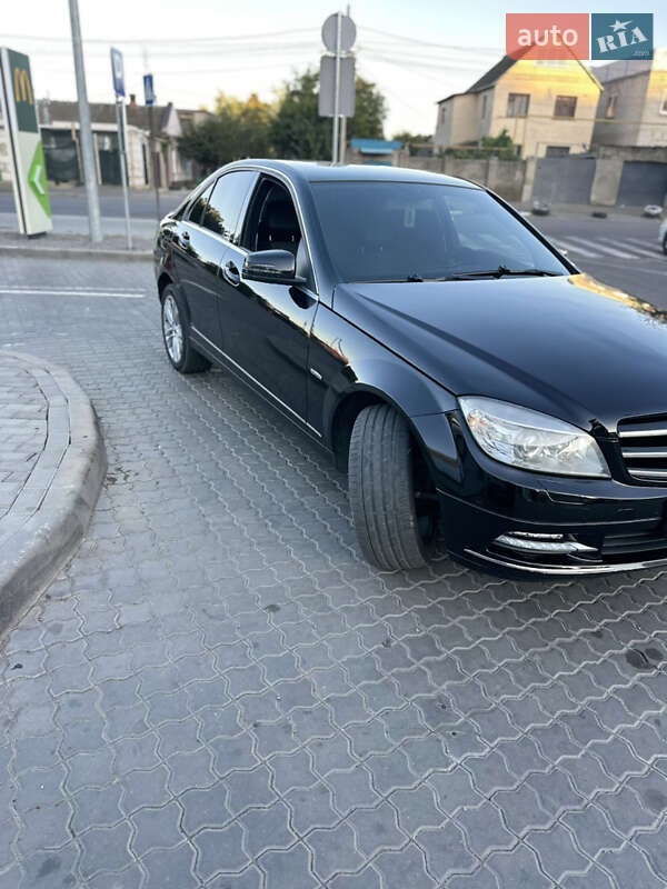 Седан Mercedes-Benz C-Class 2010 в Одессе фото 15 Седан Mercedes-Benz C-Class 2010 в Одессе
