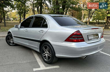 Седан Mercedes-Benz C-Class 2007 в 