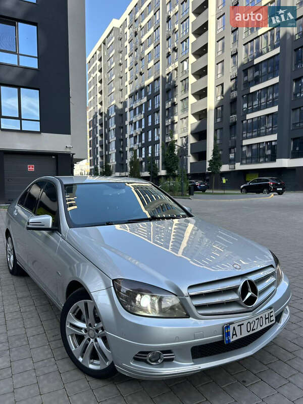 Седан Mercedes-Benz C-Class 2010 в 