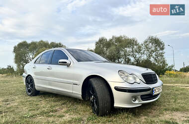 Седан Mercedes-Benz C-Class 2002 в 