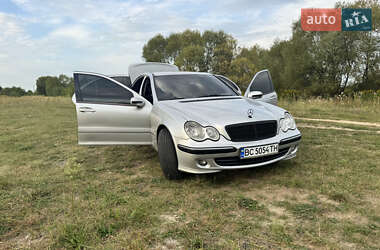 Седан Mercedes-Benz C-Class 2002 в 