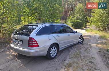 Універсал Mercedes-Benz C-Class 2002 в 