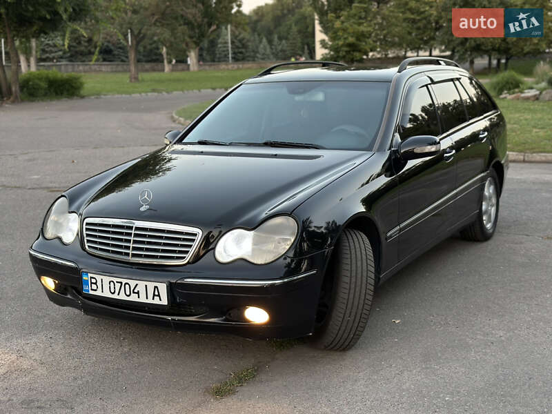 Mercedes-Benz C-Class 2004