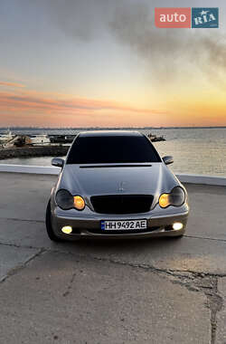 Седан Mercedes-Benz C-Class 2002 в 