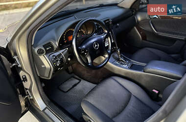 Седан Mercedes-Benz C-Class 2002 в 