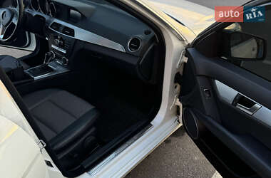 Седан Mercedes-Benz C-Class 2011 в 