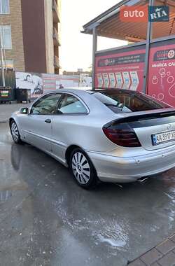 Купе Mercedes-Benz C-Class 2001 в 