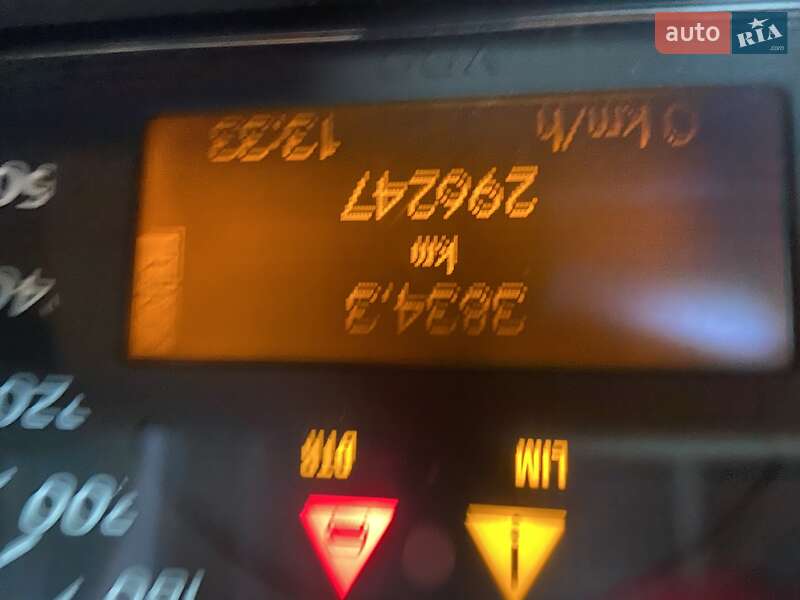 Купе Mercedes-Benz C-Class 2001 в Киеве фото 14 Купе Mercedes-Benz C-Class 2001 в Киеве