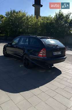 Универсал Mercedes-Benz C-Class 2002 в 