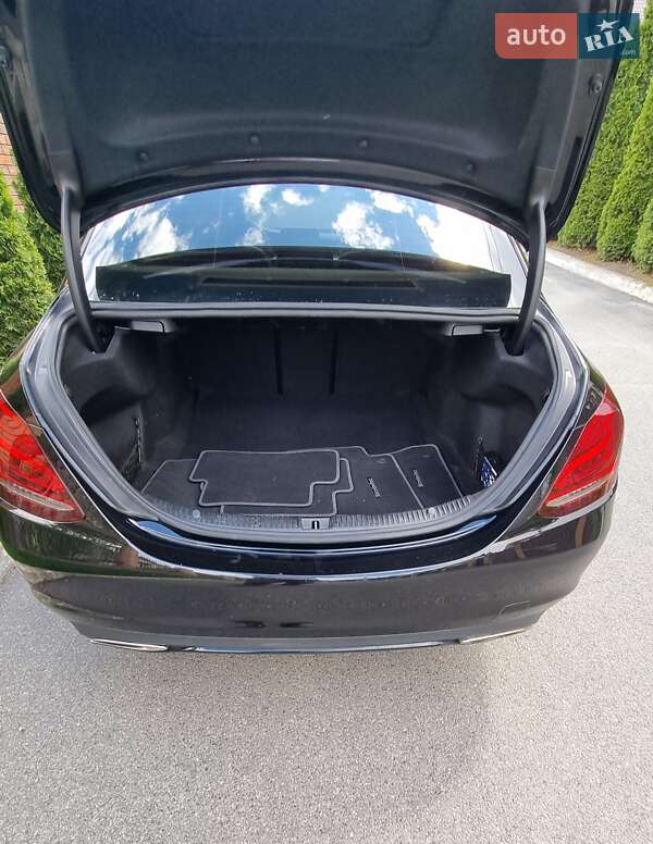 Седан Mercedes-Benz C-Class 2017 в Киеве