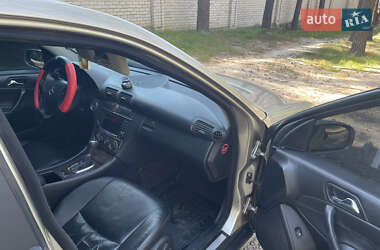 Седан Mercedes-Benz C-Class 2005 в 