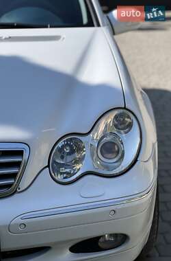 Седан Mercedes-Benz C-Class 2001 в 