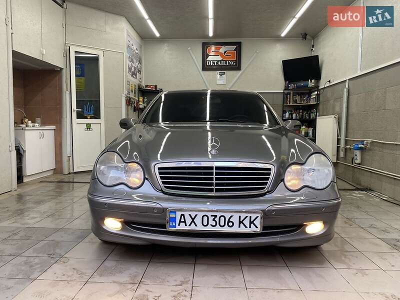 Седан Mercedes-Benz C-Class 2000 в 