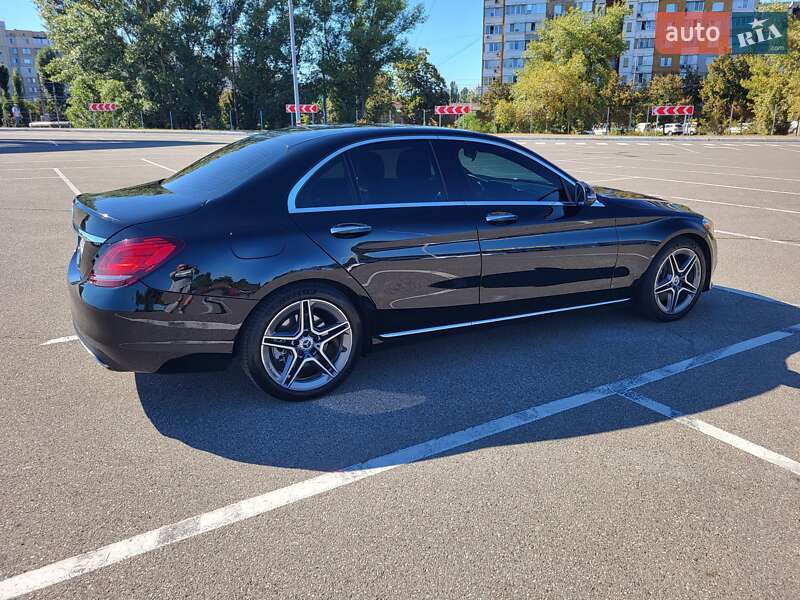 Седан Mercedes-Benz C-Class 2018 в Киеве