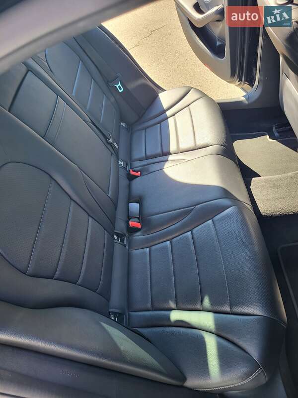 Седан Mercedes-Benz C-Class 2018 в Киеве