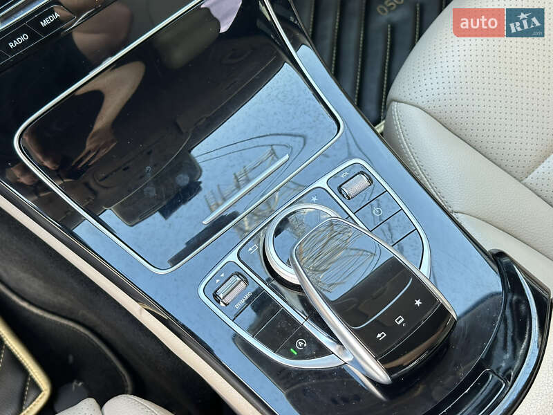 Седан Mercedes-Benz C-Class 2016 в Харкові