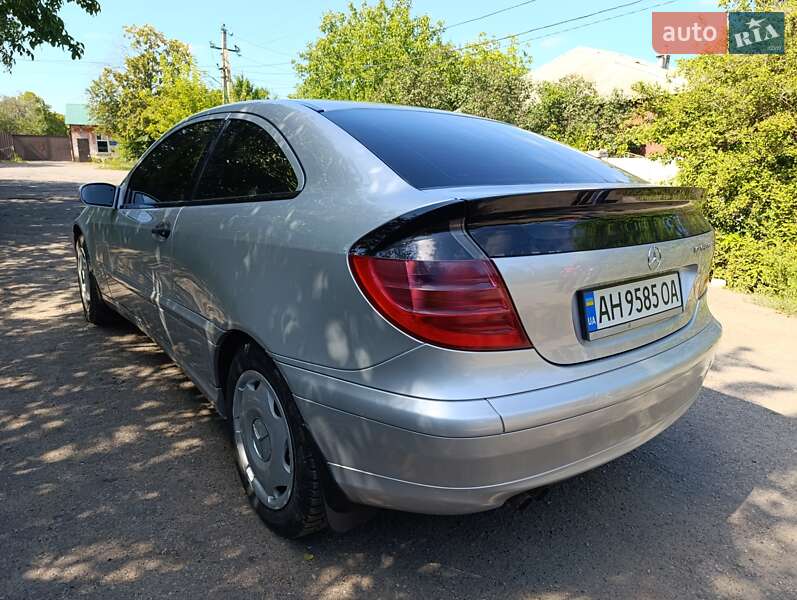 Купе Mercedes-Benz C-Class 2003 в Славянске