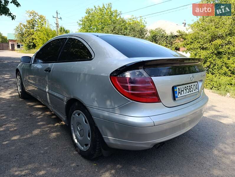 Купе Mercedes-Benz C-Class 2003 в Славянске