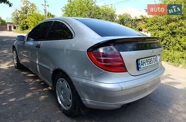 Купе Mercedes-Benz C-Class 2003 в 