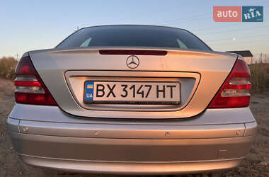 Седан Mercedes-Benz C-Class 2003 в 