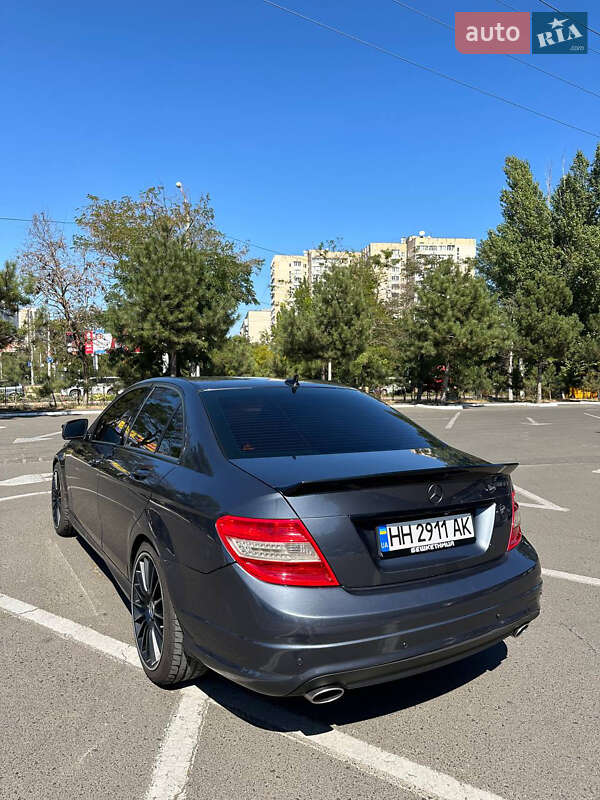 Седан Mercedes-Benz C-Class 2007 в Одессе