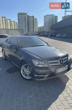 Купе Mercedes-Benz C-Class 2011 в 