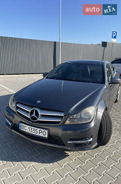 Купе Mercedes-Benz C-Class 2011 в 