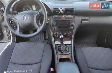 Универсал Mercedes-Benz C-Class 2004 в 