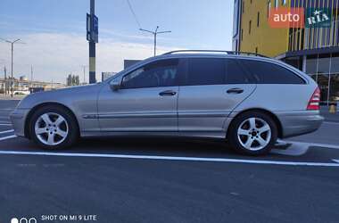 Универсал Mercedes-Benz C-Class 2004 в 