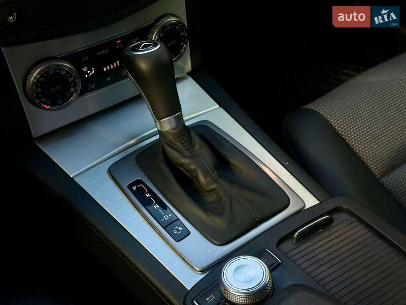 Седан Mercedes-Benz C-Class 2008 в Одессе