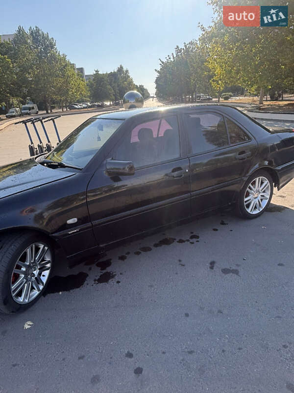 Седан Mercedes-Benz C-Class 1998 в Южном