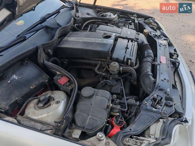 Седан Mercedes-Benz C-Class 2003 в Броварах фото 4 Седан Mercedes-Benz C-Class 2003 в Броварах