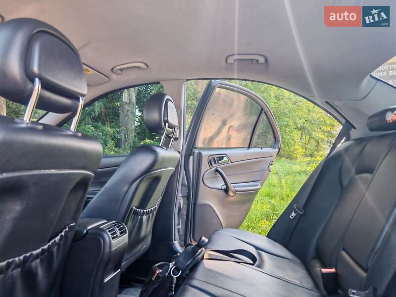 Седан Mercedes-Benz C-Class 2003 в Броварах фото 15 Седан Mercedes-Benz C-Class 2003 в Броварах