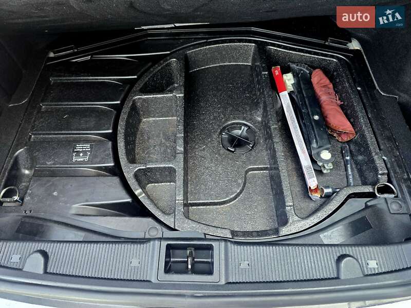 Седан Mercedes-Benz C-Class 2005 в Ивано-Франковске