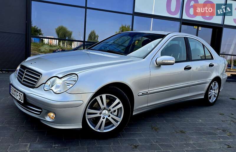 Седан Mercedes-Benz C-Class 2005 в Ивано-Франковске