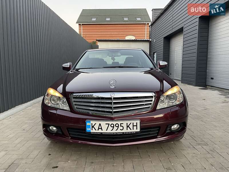 Седан Mercedes-Benz C-Class 2008 в 