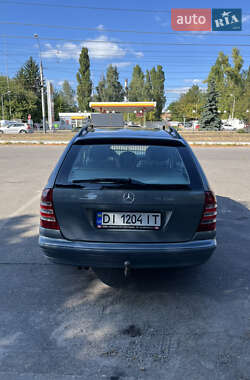 Універсал Mercedes-Benz C-Class 2004 в 