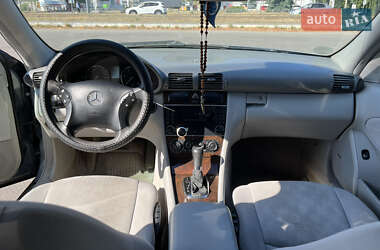 Універсал Mercedes-Benz C-Class 2004 в 