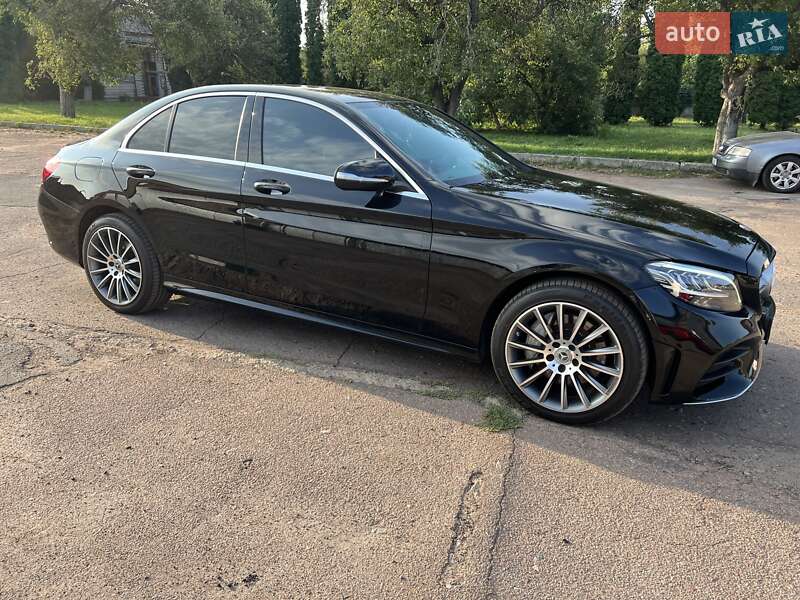 Седан Mercedes-Benz C-Class 2019 в Прилуках