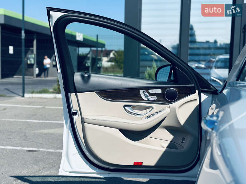 Седан Mercedes-Benz C-Class 2017 в Кременчуге