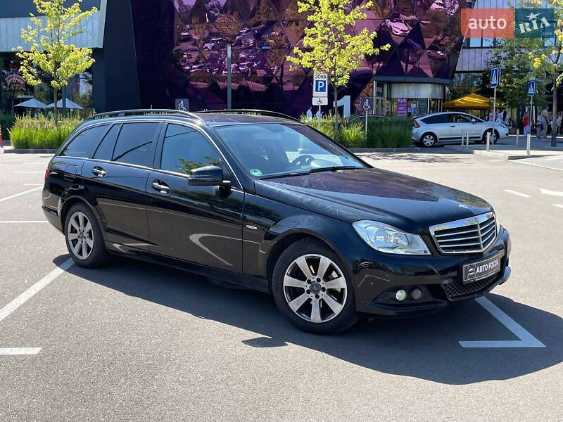 Универсал Mercedes-Benz C-Class 2013 в 
