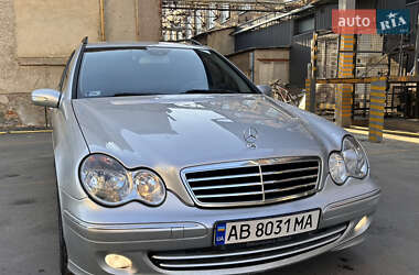 Універсал Mercedes-Benz C-Class 2004 в 