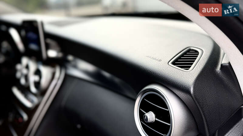 Седан Mercedes-Benz C-Class 2015 в Запорожье