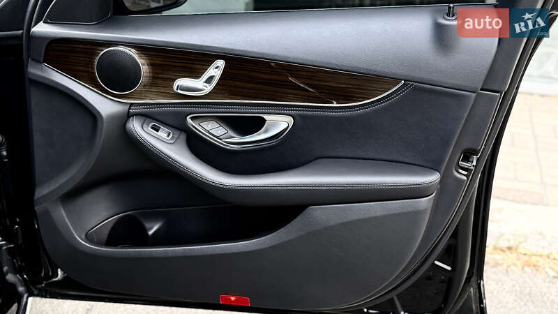 Седан Mercedes-Benz C-Class 2015 в Запорожье