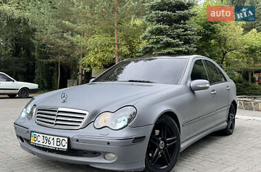 Седан Mercedes-Benz C-Class 2005 в 
