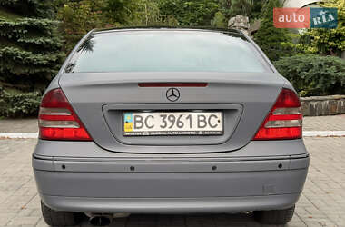Седан Mercedes-Benz C-Class 2005 в 