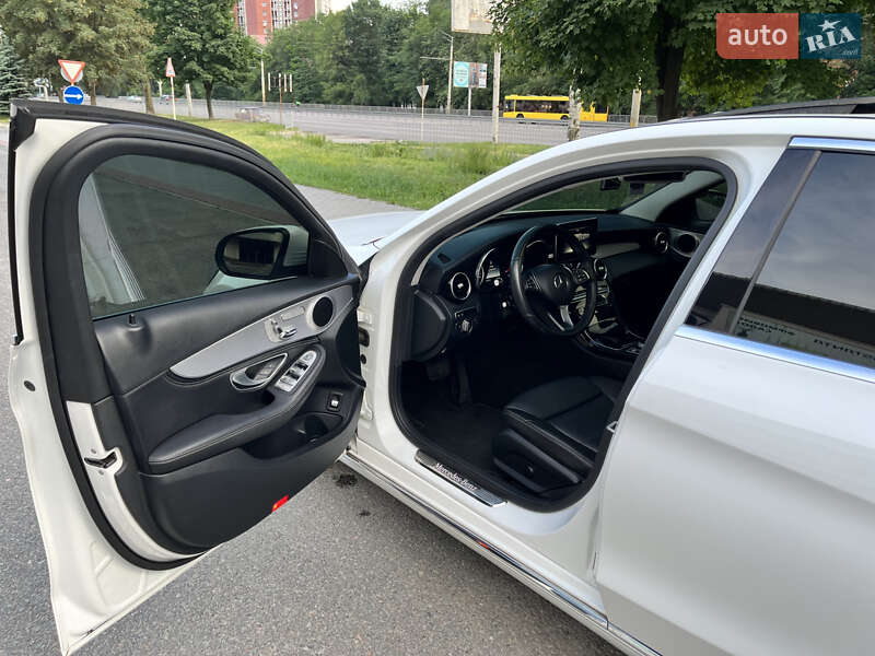 Седан Mercedes-Benz C-Class 2014 в Киеве