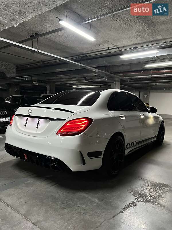 Седан Mercedes-Benz C-Class 2015 в Киеве